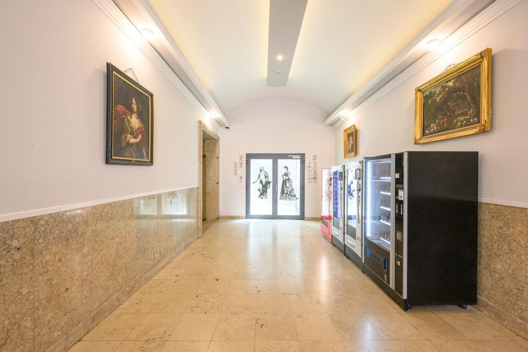 Palais Palffy Apartments Vienna Viena Exterior foto